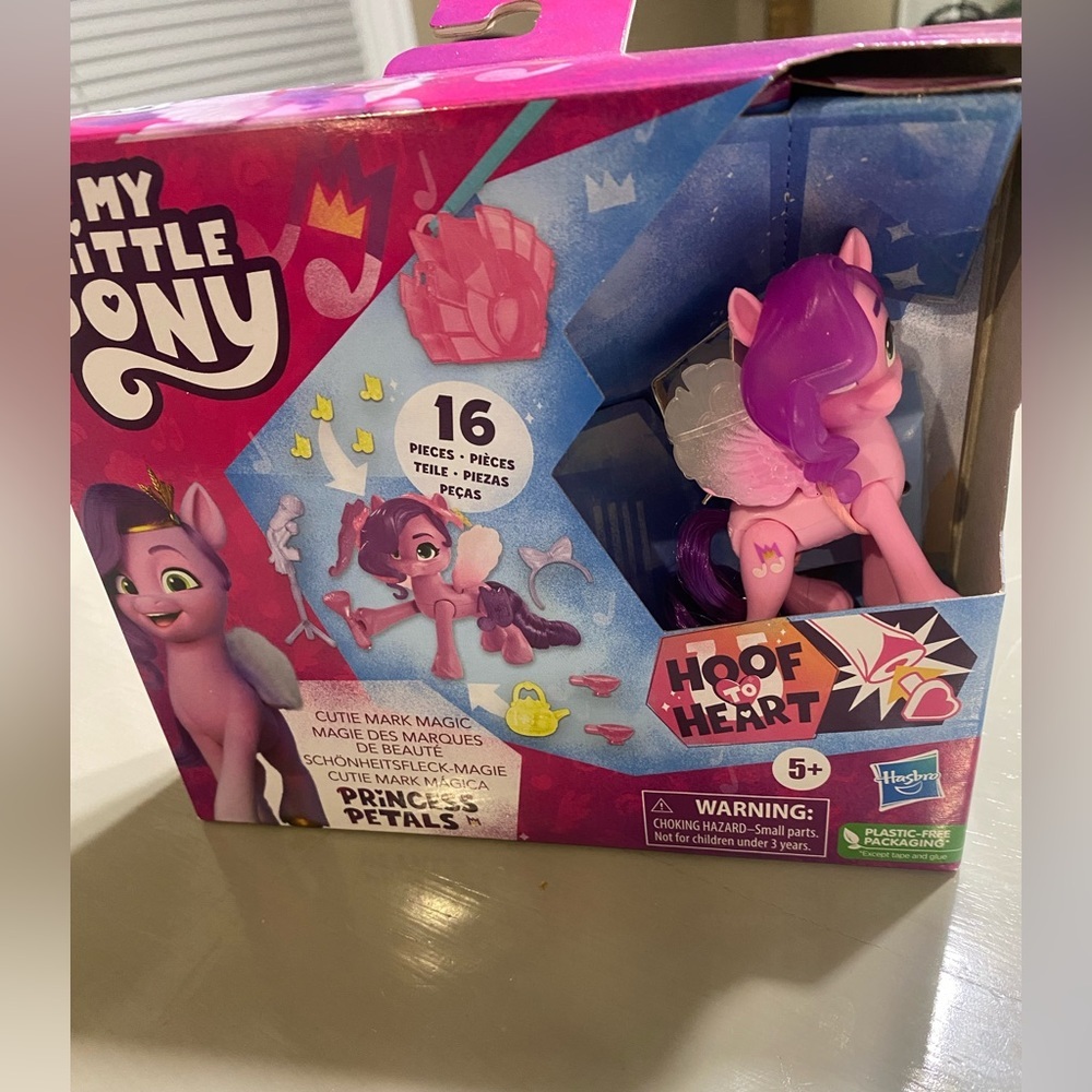 My Little Pony Make Your Mark Mark Magic Princess Pipp Petals Hoof To Heart